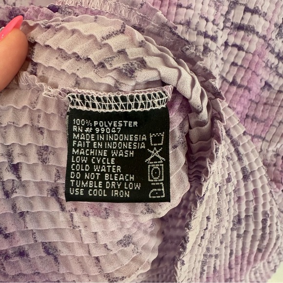 Piano Y2K Fitted Fairy Blouse. NWT. Size: Large. Color: Purple. - Picture 6 of 6